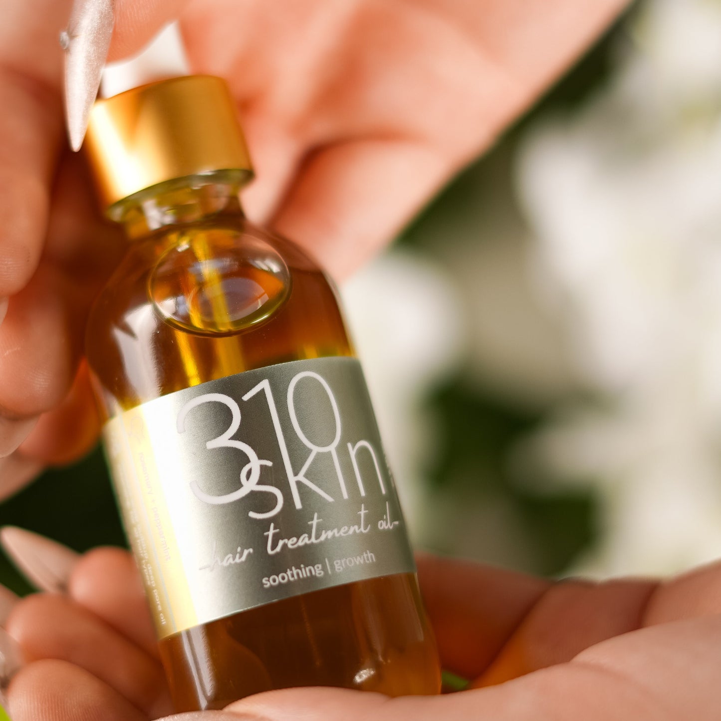 Rosemary Mint Stimulating Scalp & Hair Treatment Oil