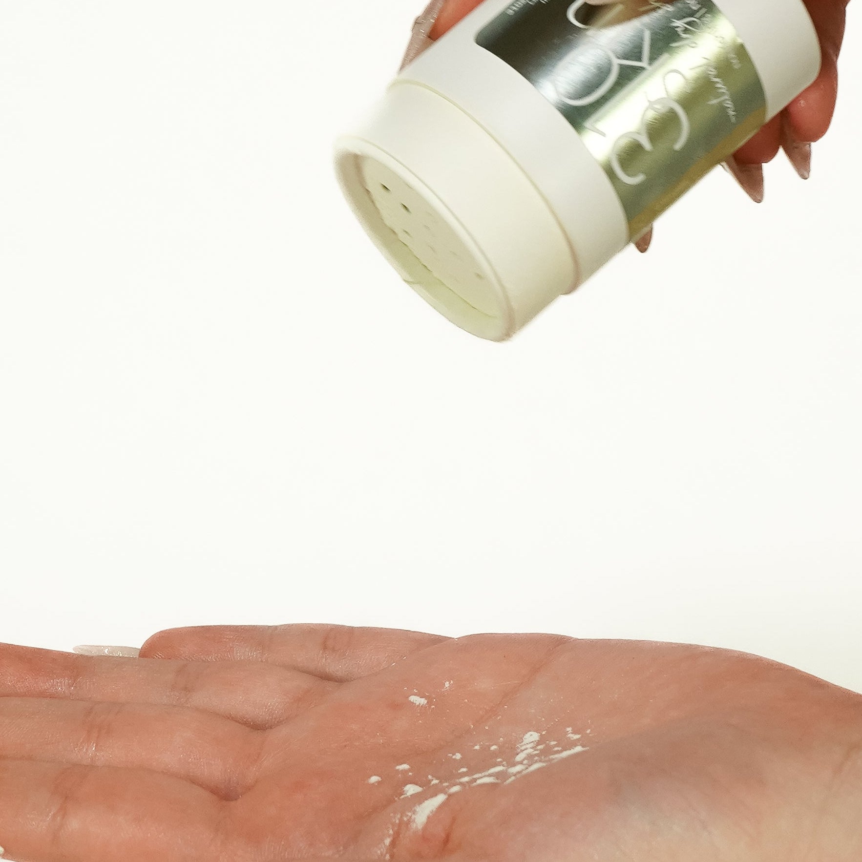 The 310Skin Botanical Balance Dry Shampoo